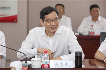 集團(tuán)黨委書記、董事長周育先指導(dǎo)工作